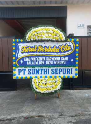Papan Bunga Duka di Lubuk Buaya